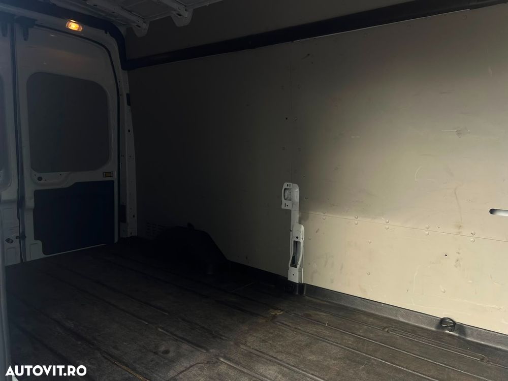 Ford Transit - 18