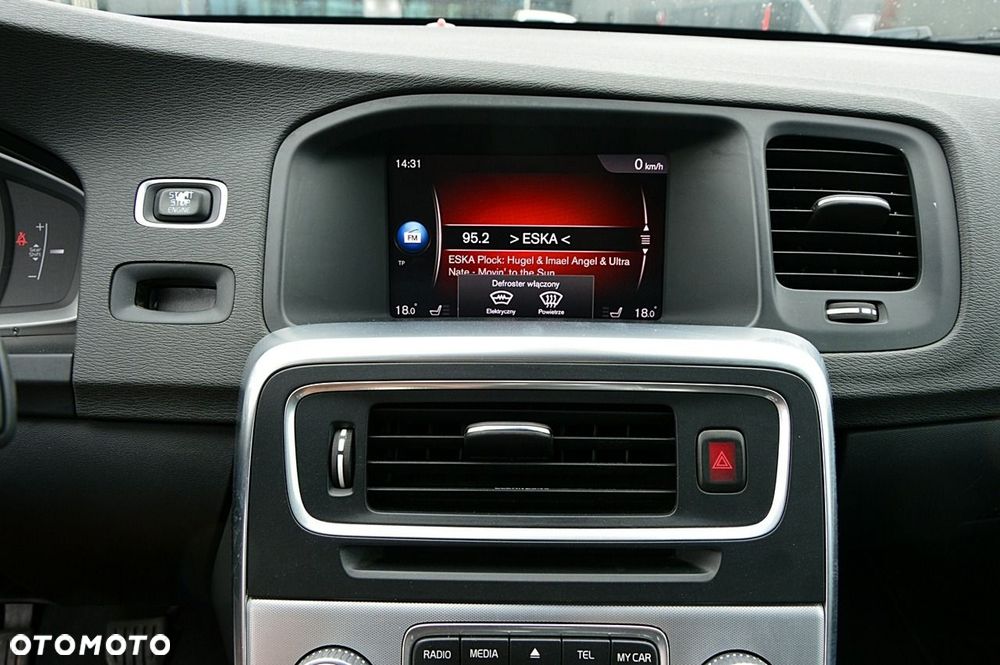 Volvo V60 D2 Drive-E Momentum - 39
