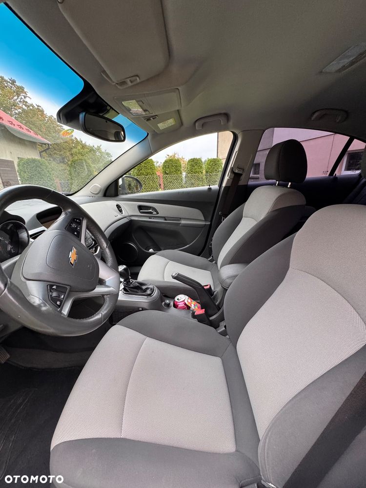 Chevrolet Cruze 1.8 LT - 19