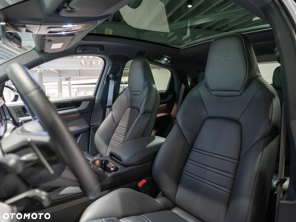 Porsche Cayenne S E-Hybrid PHEV - 19