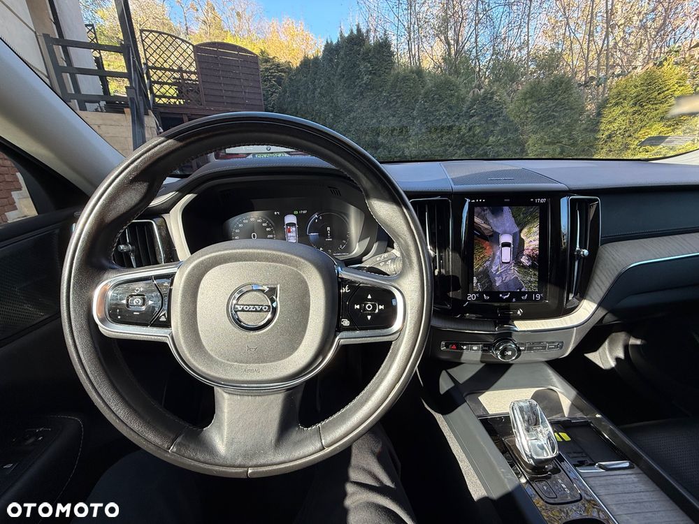 Volvo XC 60 T8 Plug-In Hybrid AWD Inscription - 17