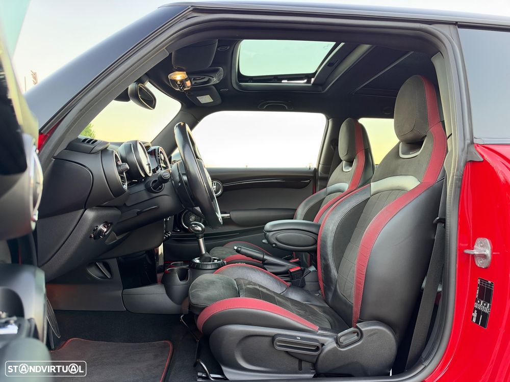 MINI 3 Portas John Cooper Works Auto Desportiva - 7