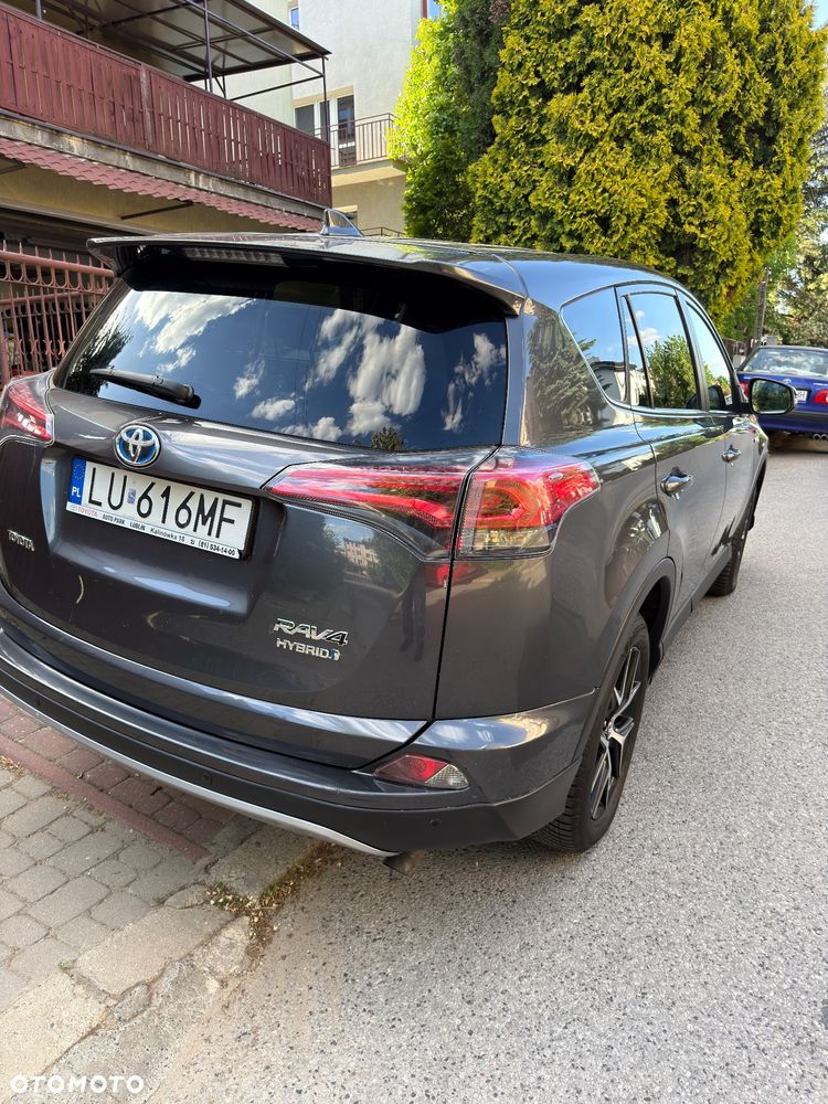 Toyota RAV4 - 4
