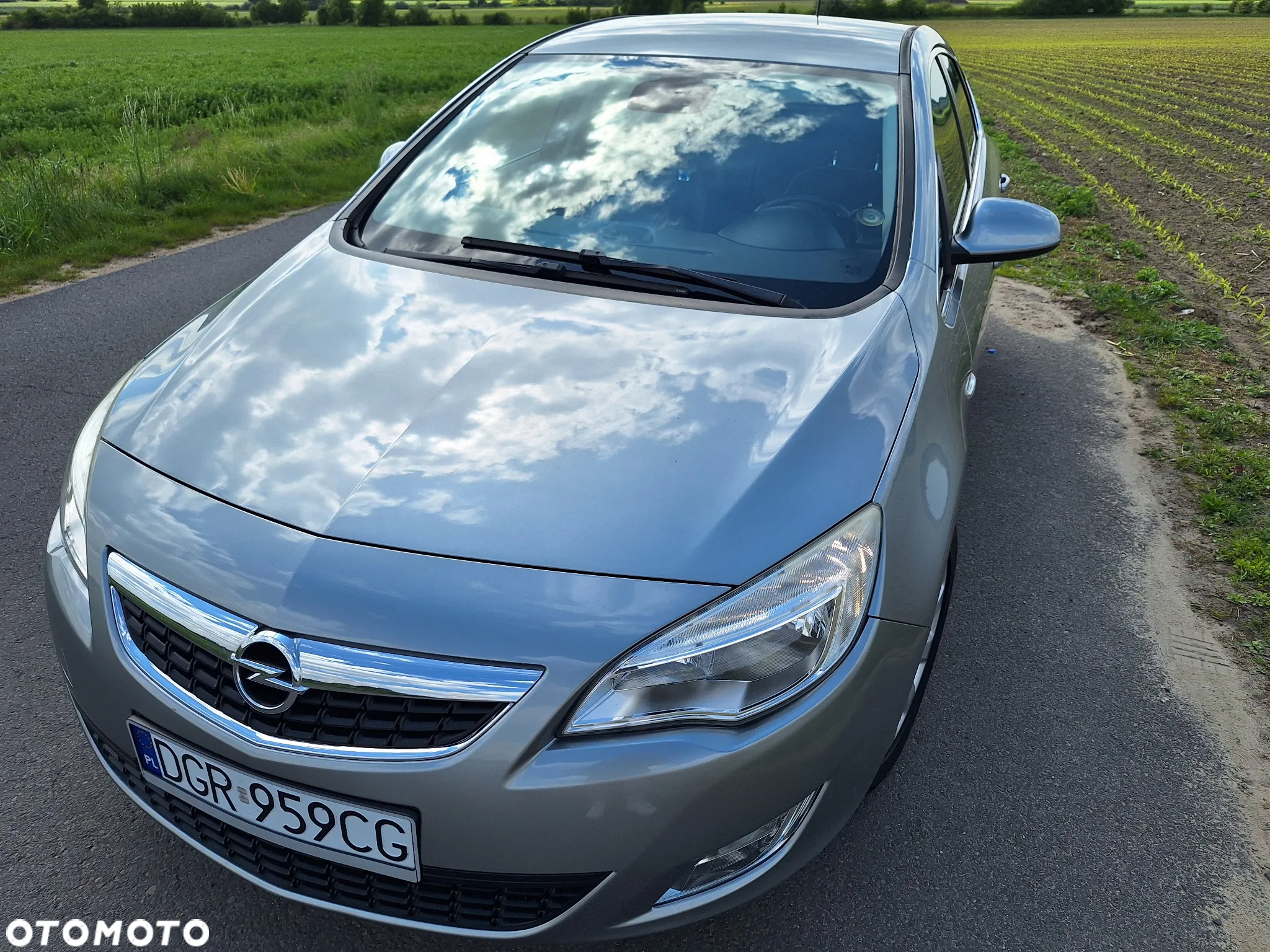 Opel Astra IV 1.4 T Cosmo - 10