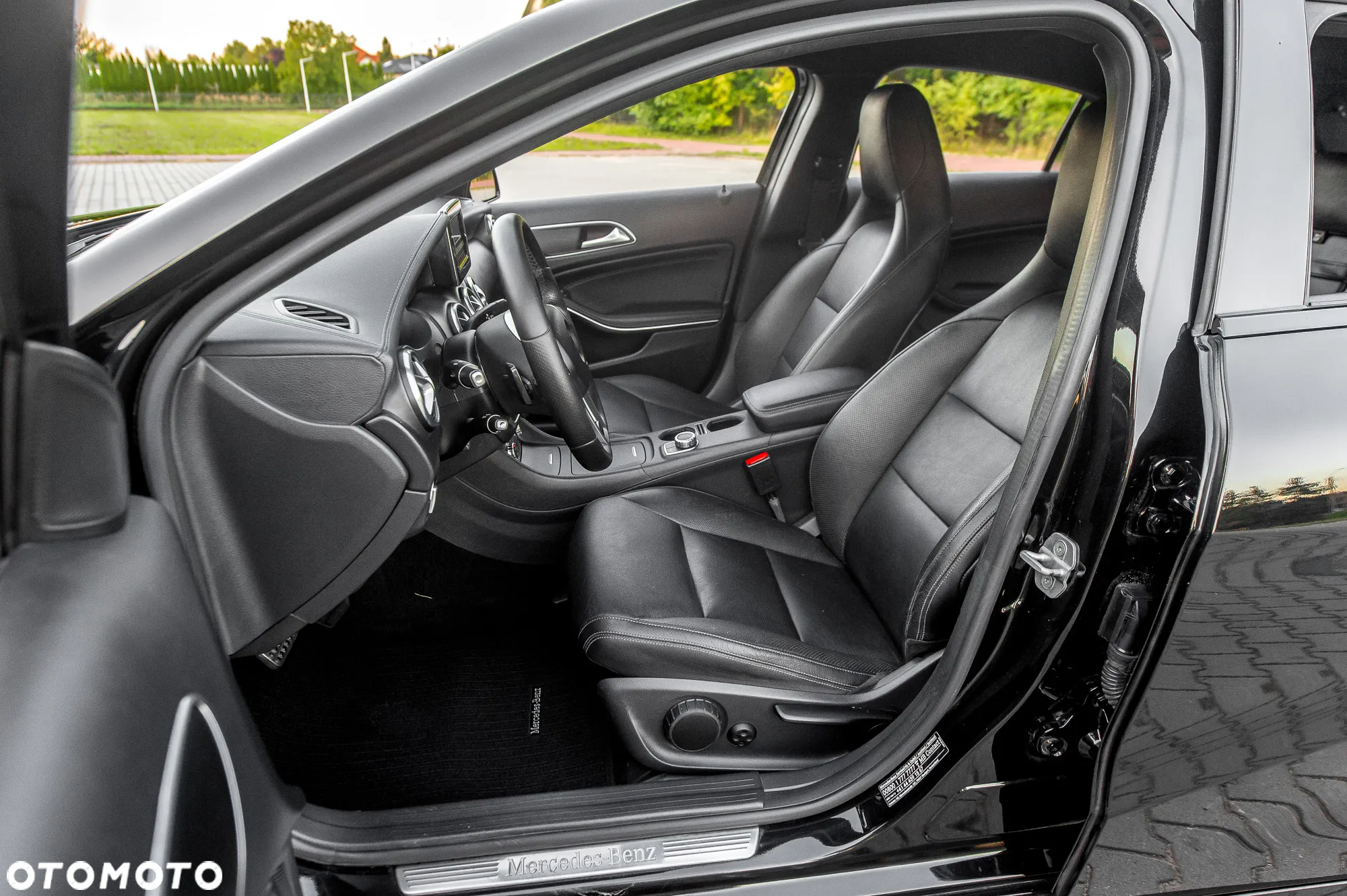 Mercedes-Benz Klasa A 250 4Matic 7G-DCT AMG Line - 20