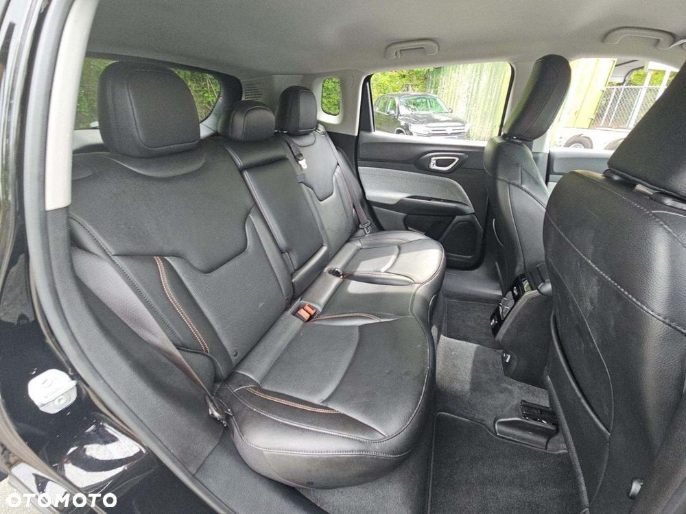 Jeep Compass - 11