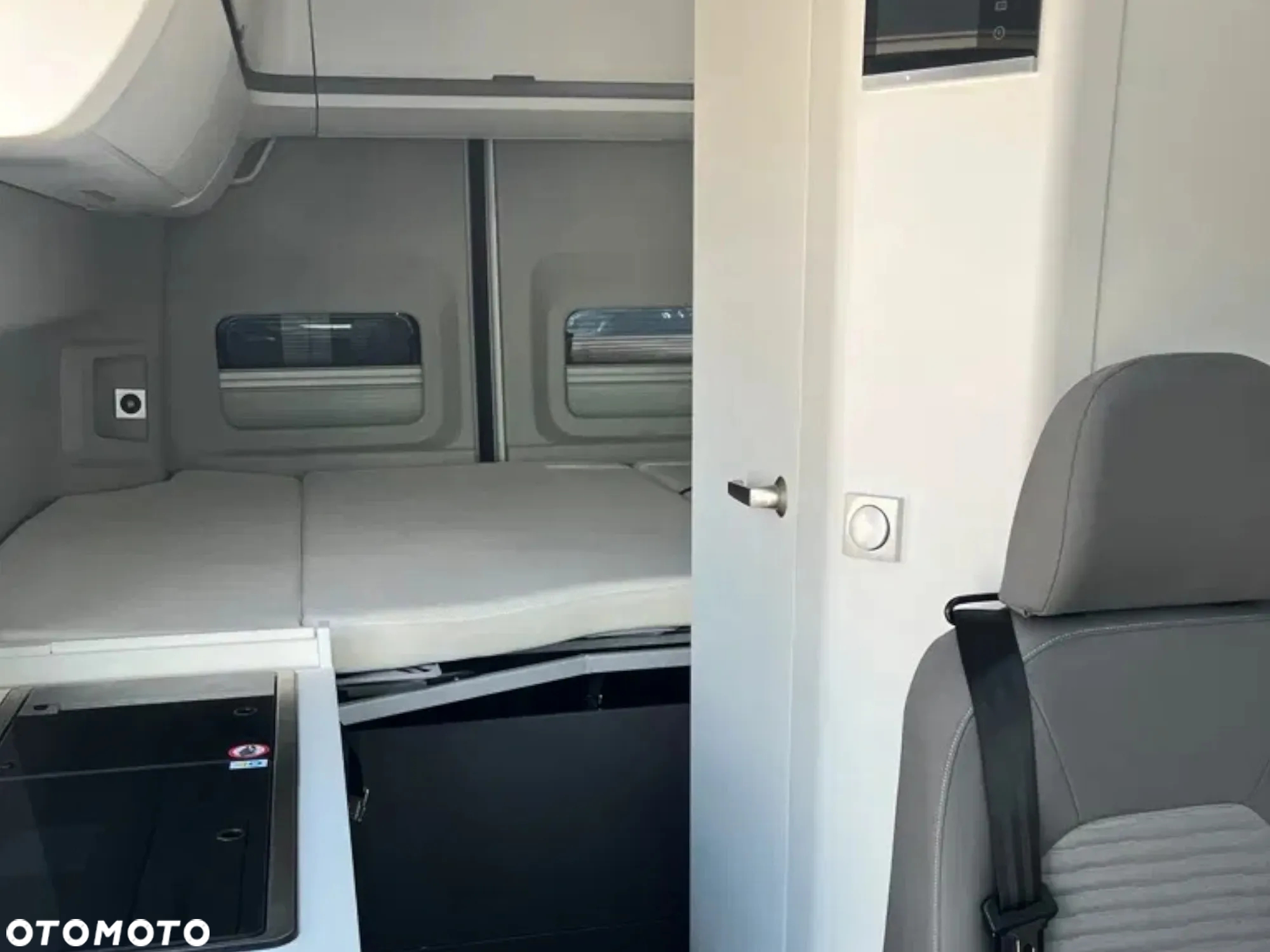 Volkswagen California - 28