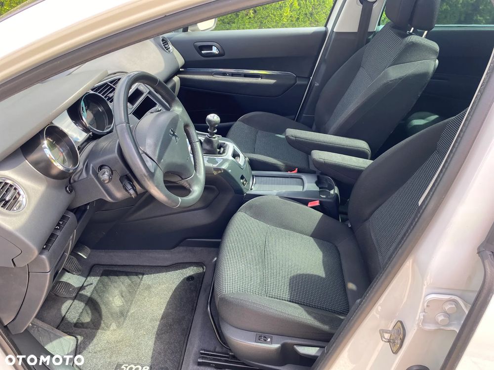 Peugeot 5008 1.6 HDi Premium - 19