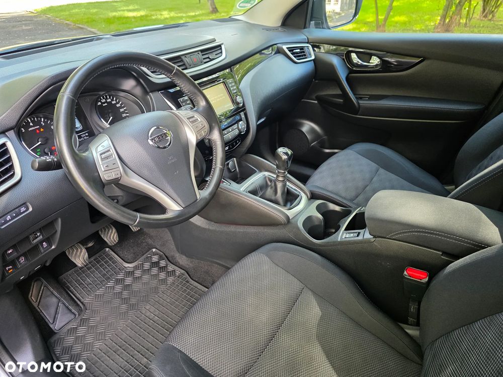 Nissan Qashqai 1.6 DIG-T N-Connecta - 15