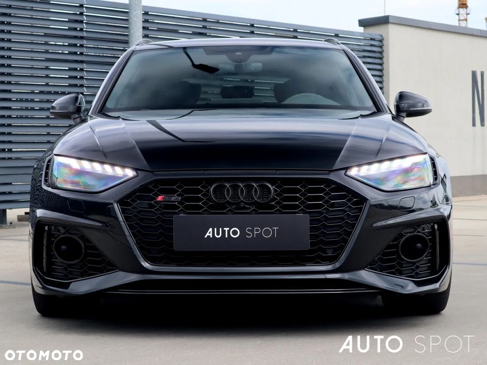 Audi RS4 Avant TFSI Quattro Tiptronic - 11