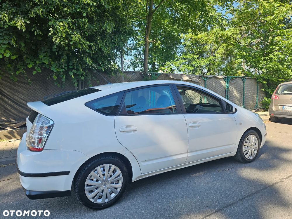 Toyota Prius - 7