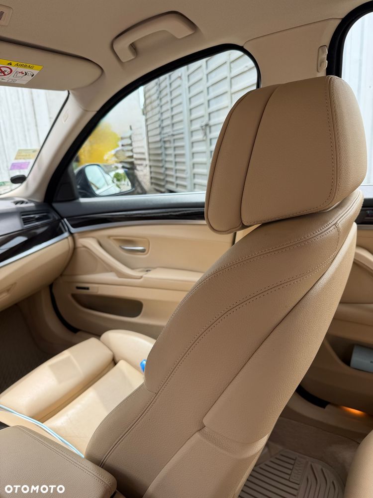 BMW Seria 5 530d xDrive Luxury Line - 6