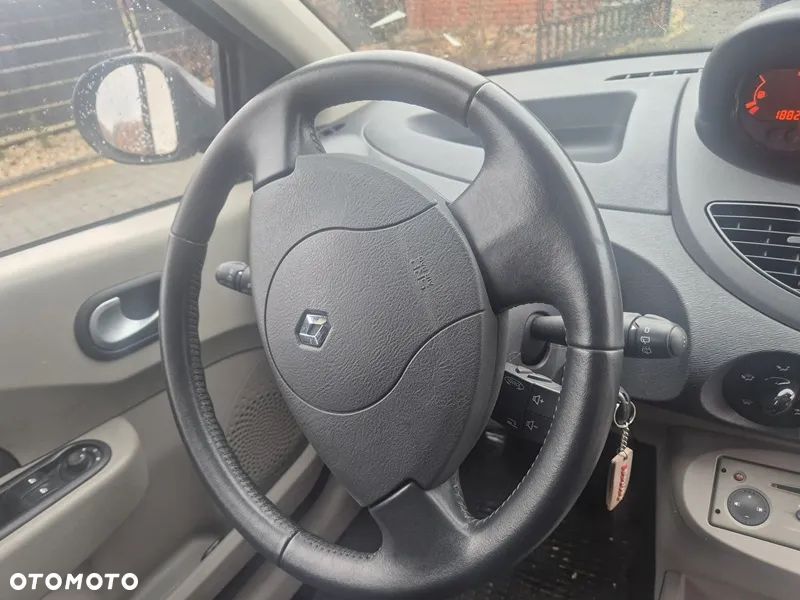 Renault Twingo - 13