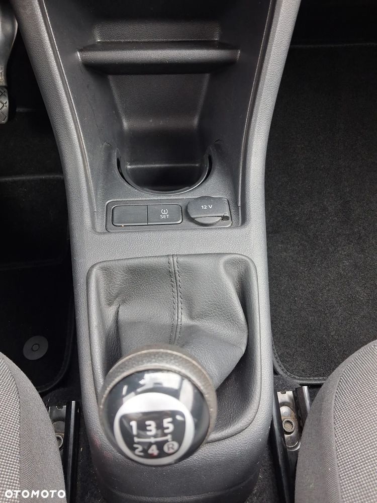 Volkswagen up! 1.0 move Perfectline - 25