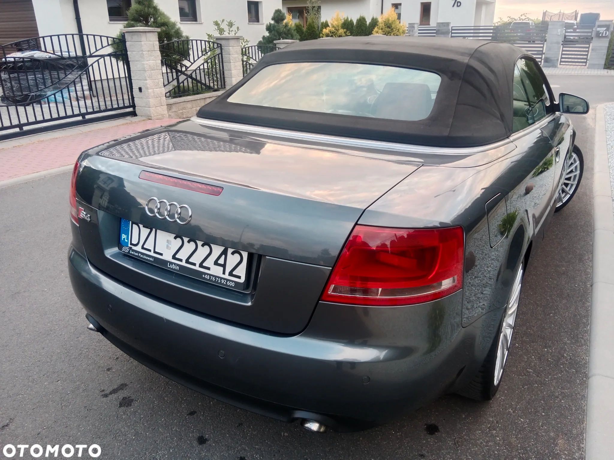 Audi A4 Cabrio 2.0 TDI DPF Multitronic - 3