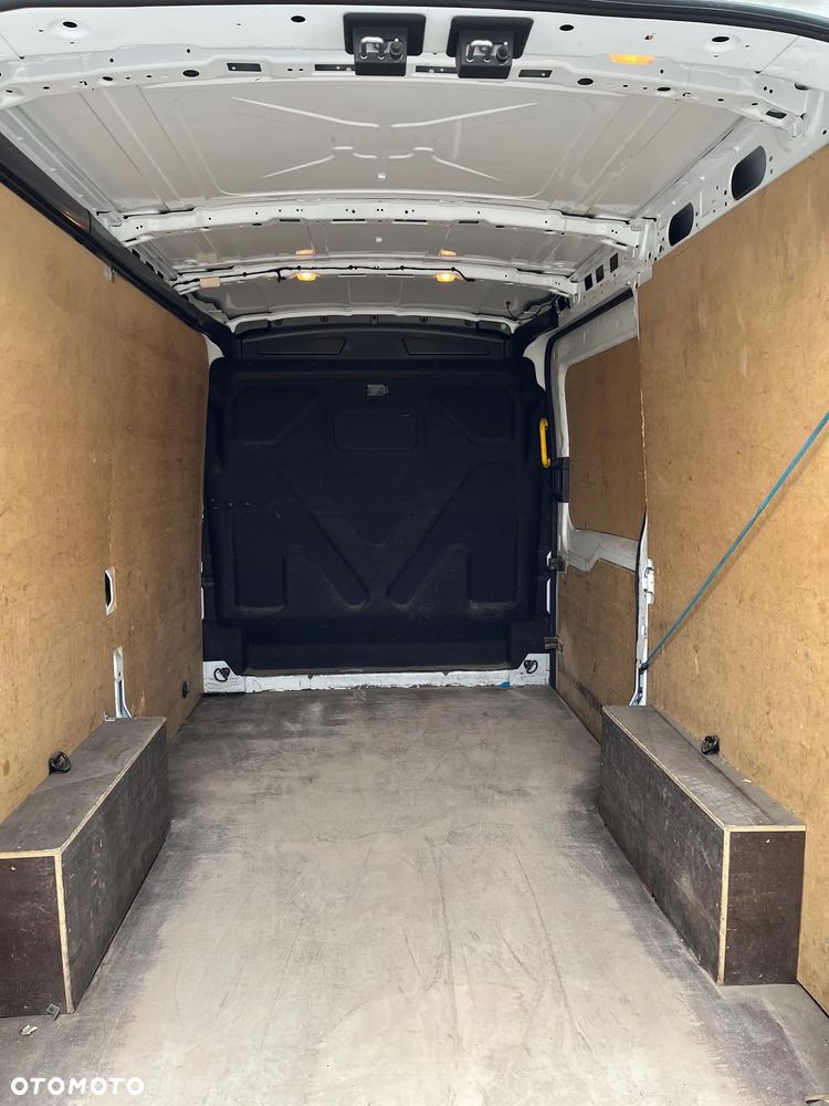 Ford Transit L2H2 - 11