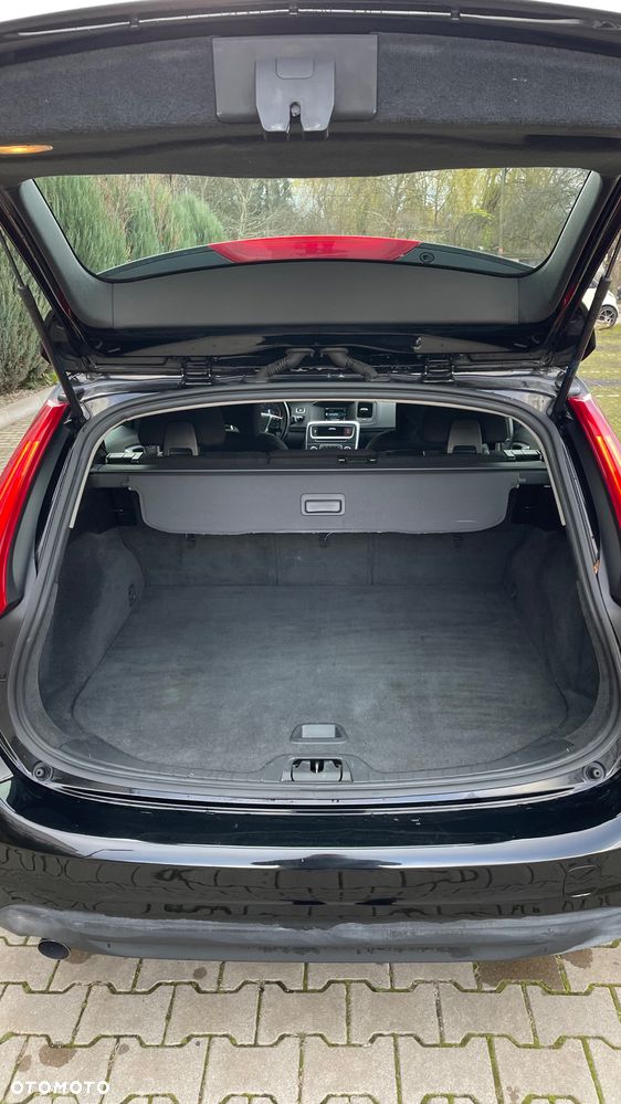 Volvo V60 D2 Geartronic Powershift Kinetic - 33