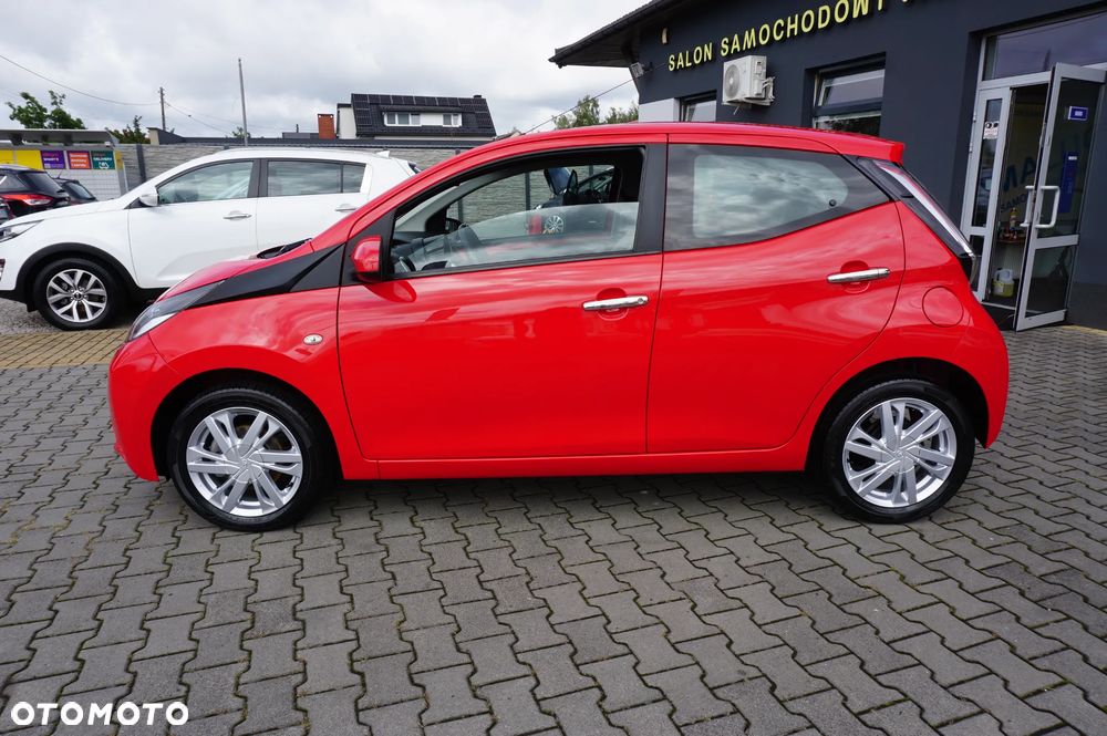 Toyota Aygo x-play Edition-S - 10