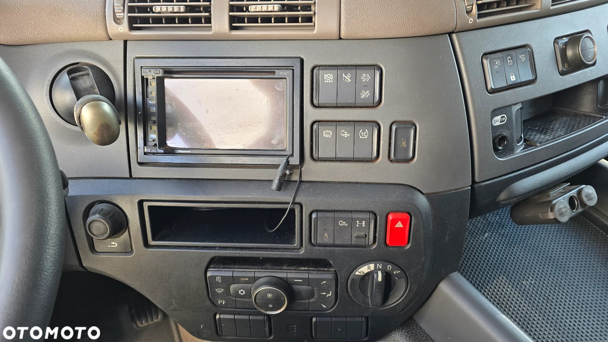 DAF CF 410 EURO 6 Laweta - Platforma super stan - 21