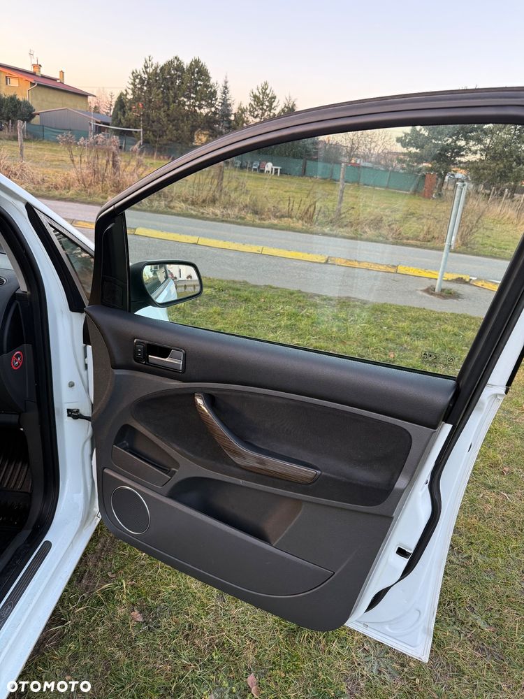 Ford C-MAX 1.6 TDCi Ghia - 21