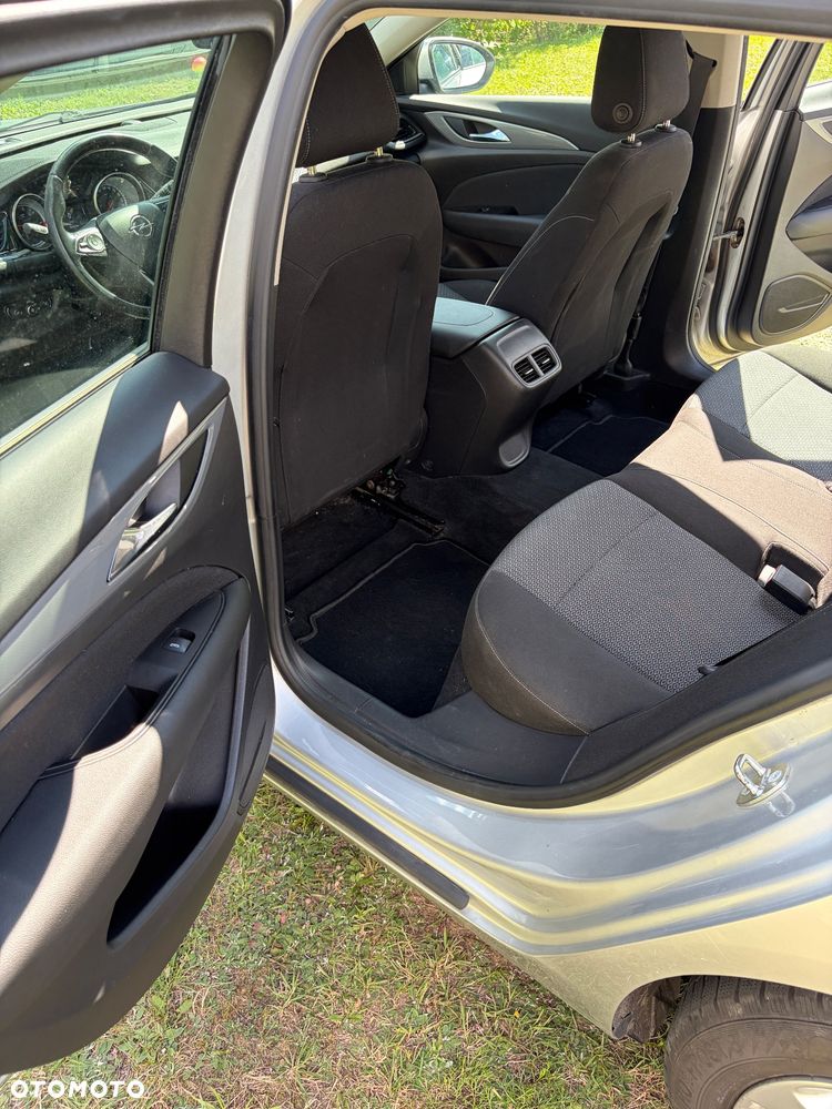 Opel Insignia - 11
