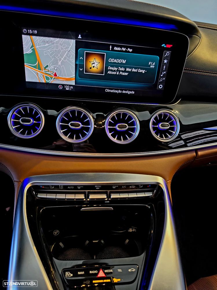 Mercedes-Benz AMG GT 4 portas 43 4Matic+ - 27