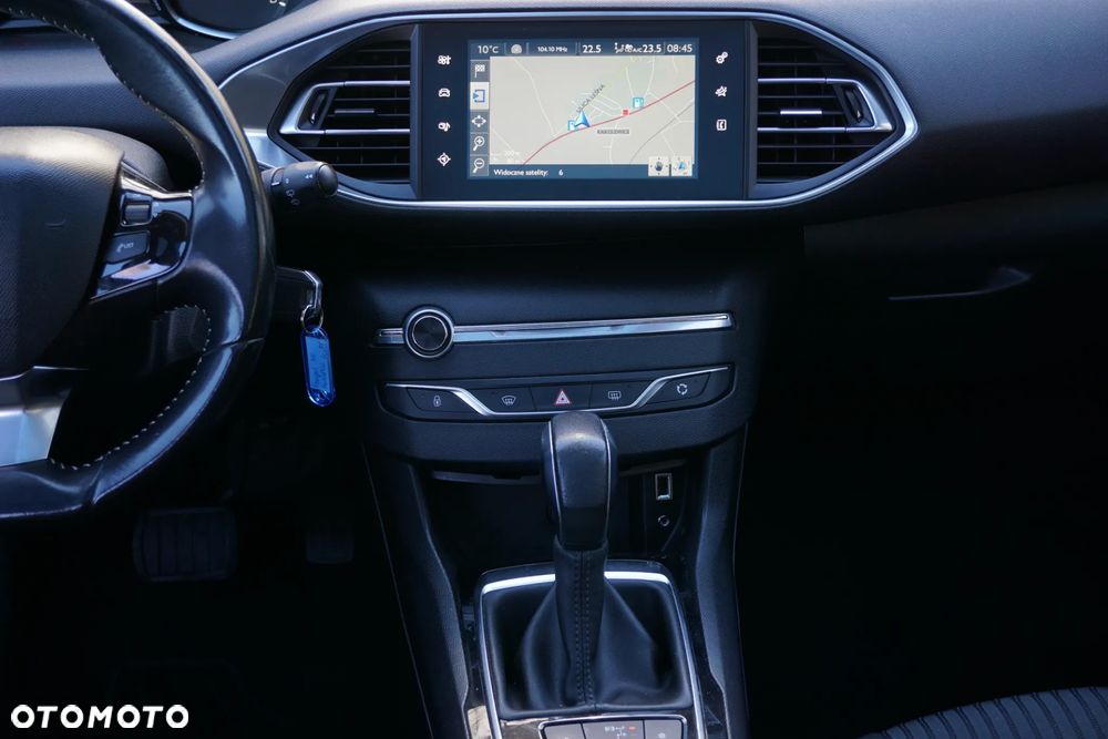 Peugeot 308 BlueHDi 120 EAT6 Stop & Start Allure - 20