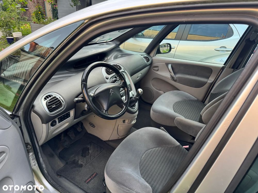 Citroën Xsara Picasso 1.6i 16V SX - 7