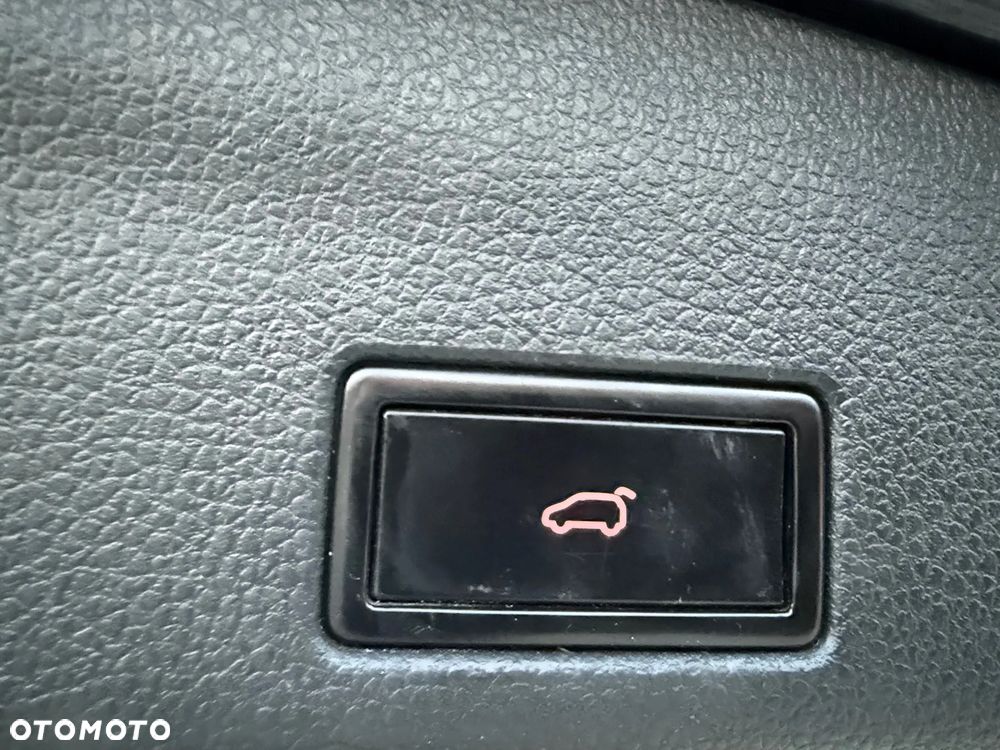 Volkswagen Sharan 2.0 TDI DSG (BlueMotion Technology) Highline - 36