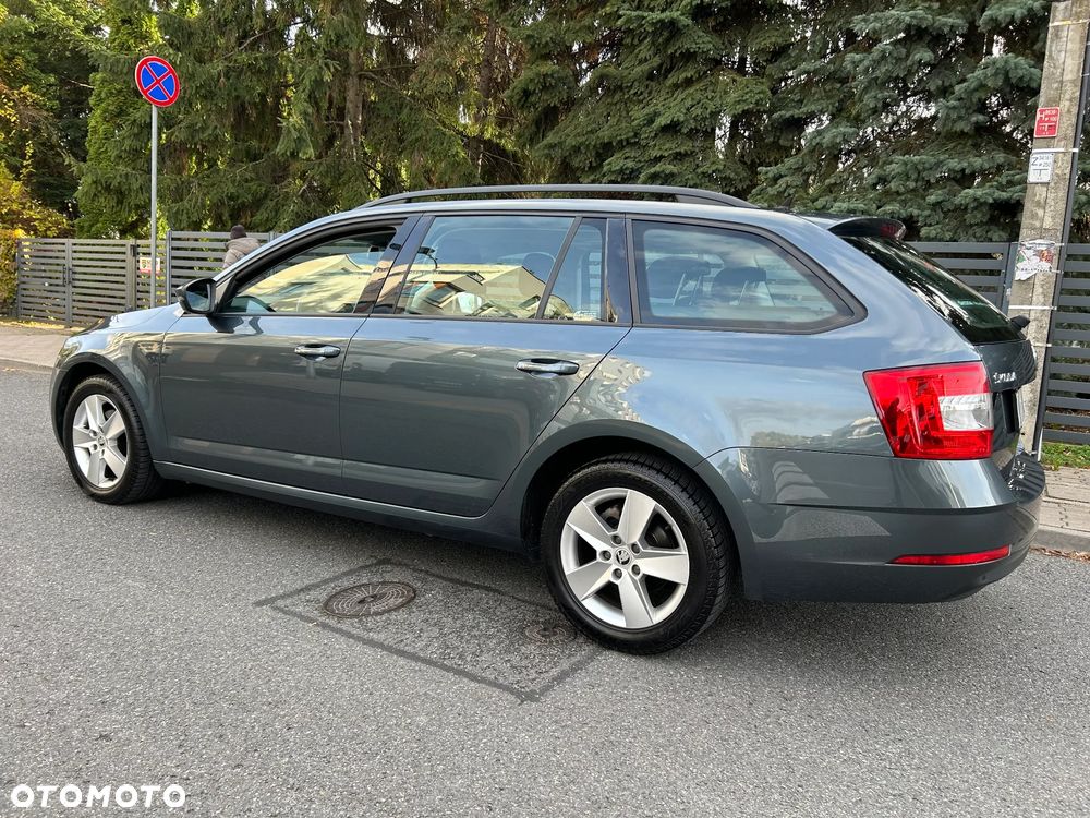 Skoda Octavia 2.0 TDI Ambition DSG - 30