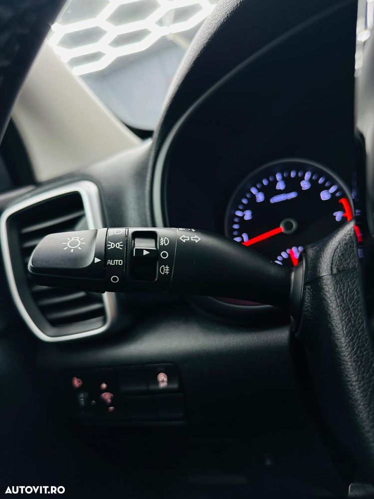 Kia Sportage 1.6 GDI 2WD Attract - 28