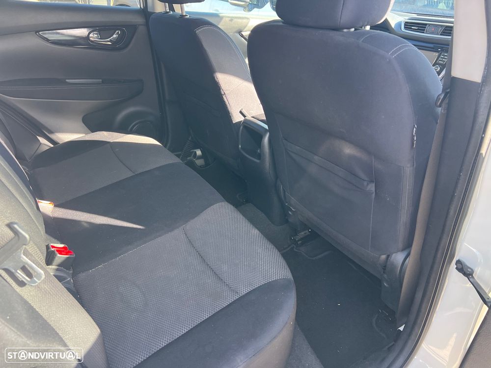 Nissan Qashqai 1.5 dCi Tekna Premium - 18
