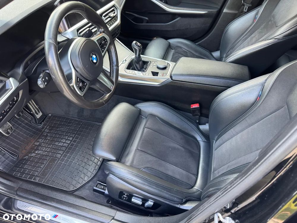 BMW Seria 3 318d Edition M Sport Shadow - 22