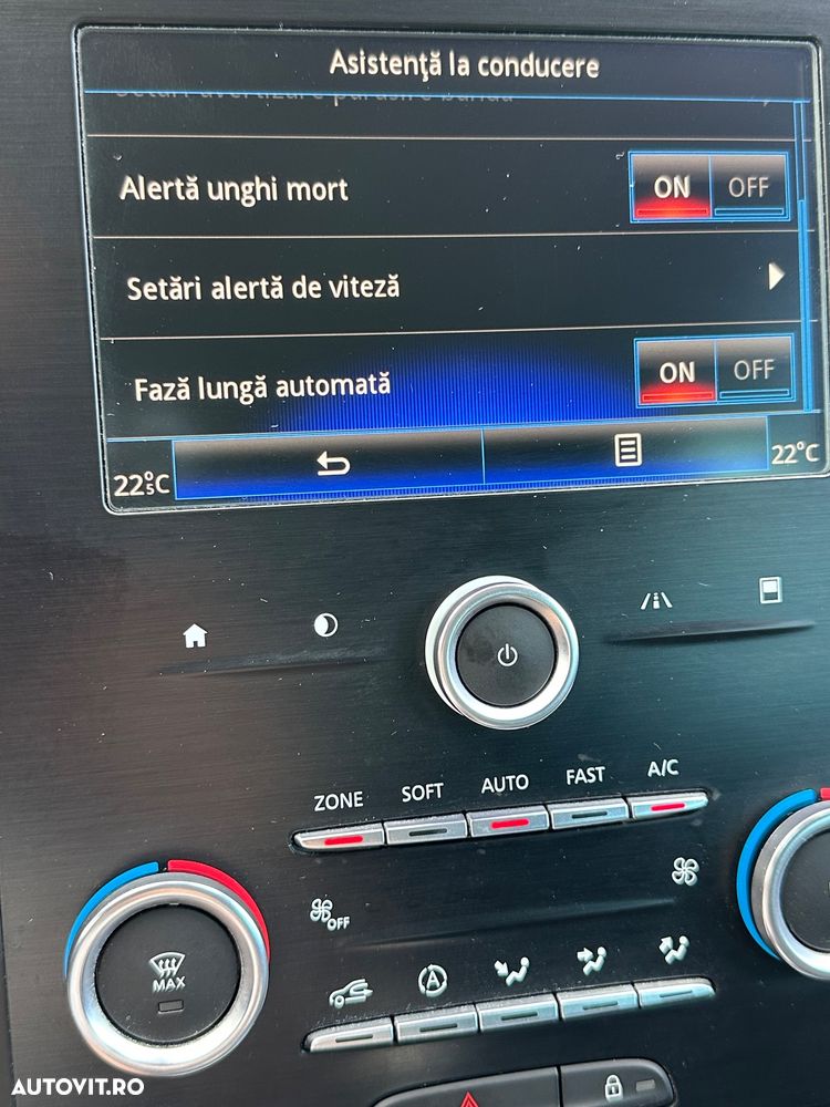 Renault Megane ENERGY dCi 130 BOSE EDITION - 36