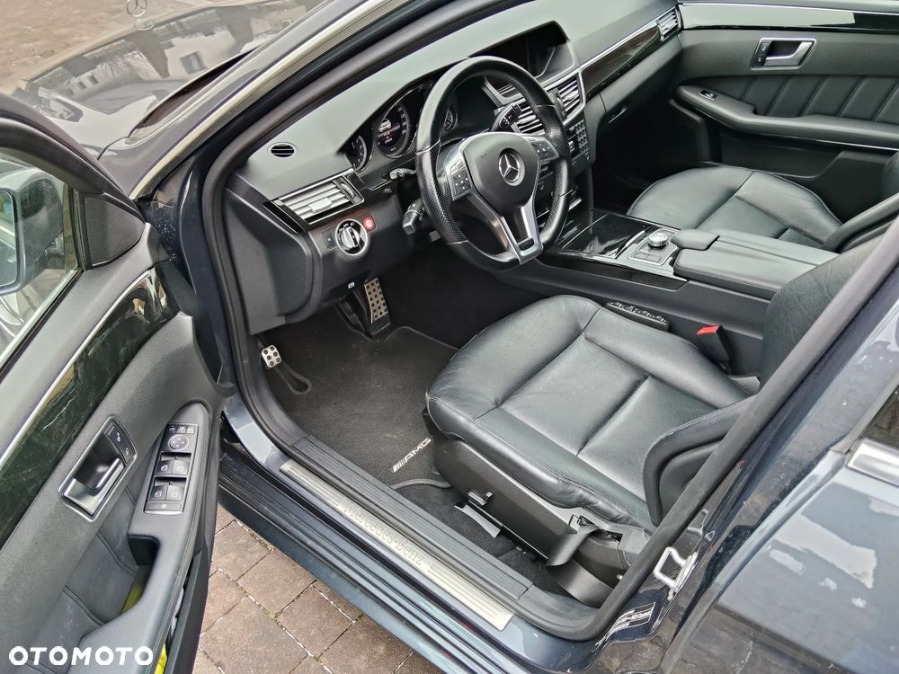 Mercedes-Benz Klasa E 350 CDI DPF 4Matic BlueEFFICIENCY 7G-TRONIC Avantgarde - 14