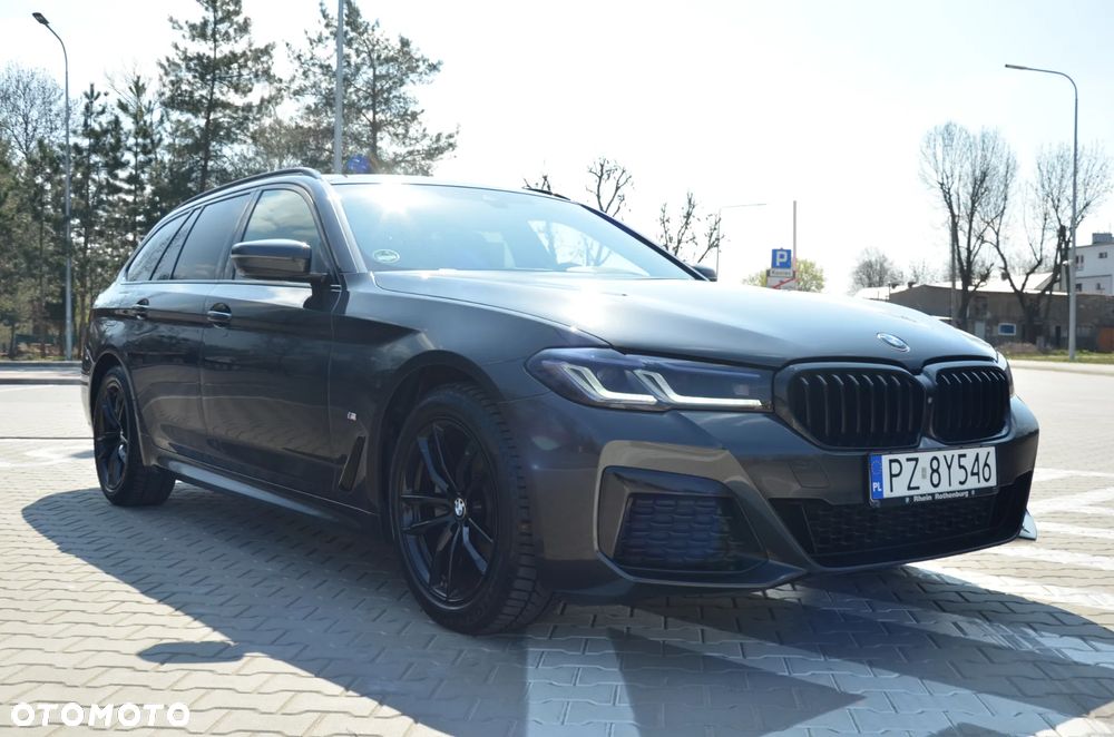 BMW Seria 5 520d Sport - 9