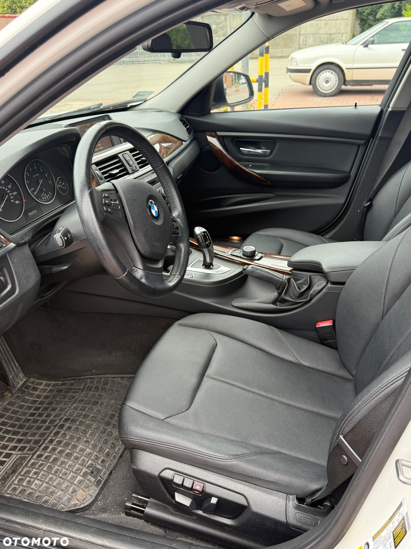 BMW Seria 3 320i xDrive - 8
