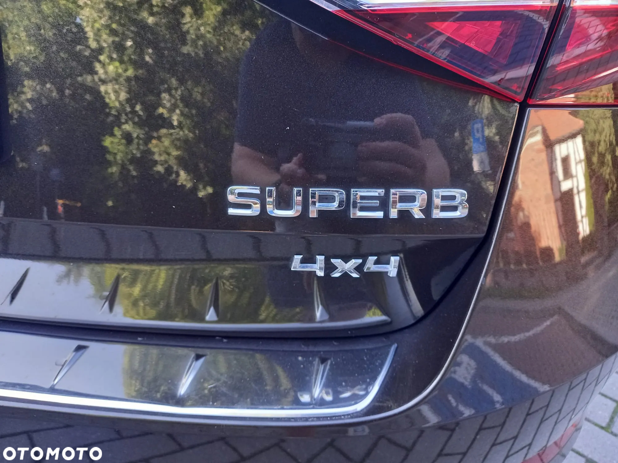 Skoda Superb 2.0 TDI 4x4 L&K DSG - 12