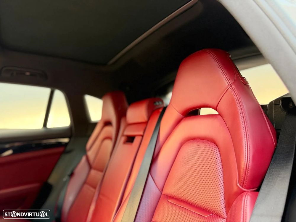 Porsche Panamera Sport Turismo 4 E-Hybrid Platinum Edition - 32