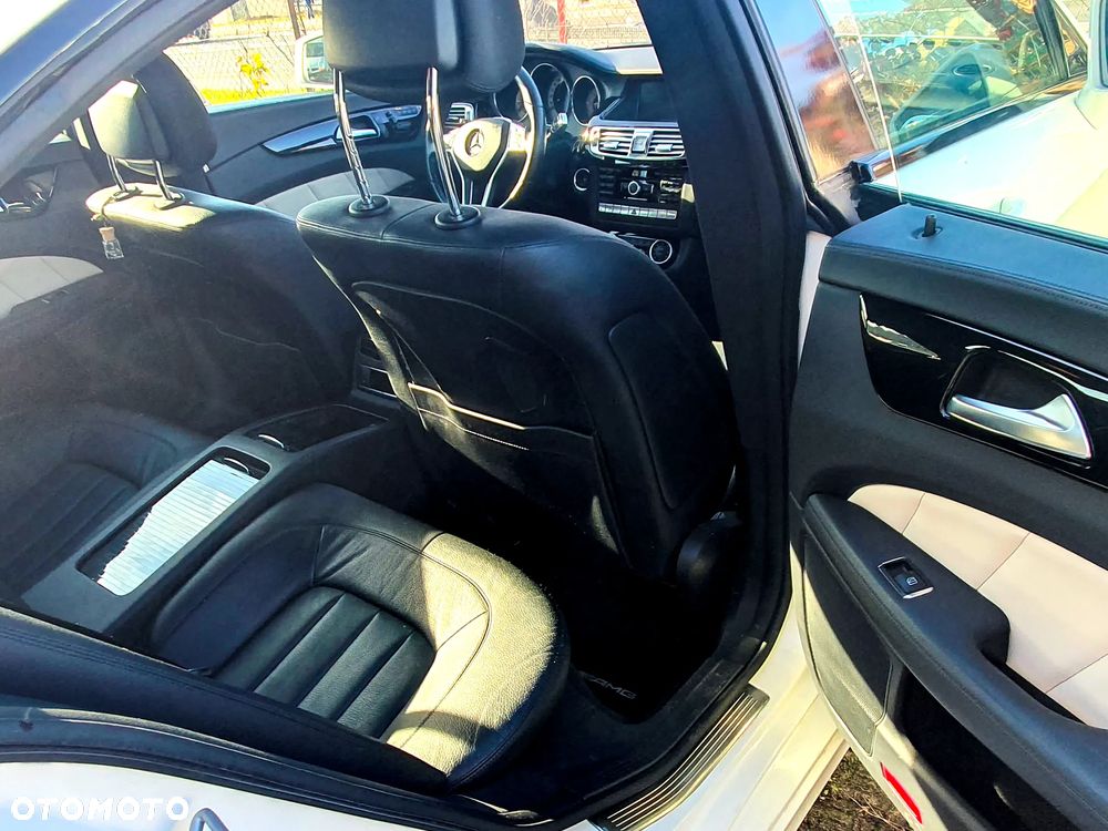 Mercedes-Benz CLS 350 CDI BlueEff - 23