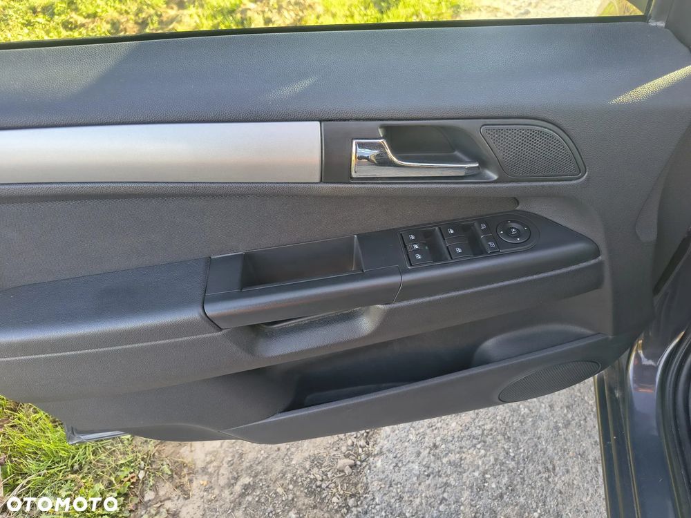Opel Zafira 1.6 Cosmo EU5 - 26