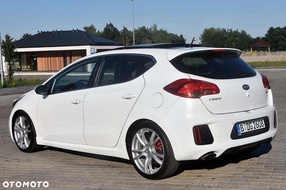 Kia Ceed 1.6 T-GDI GT XL - 4