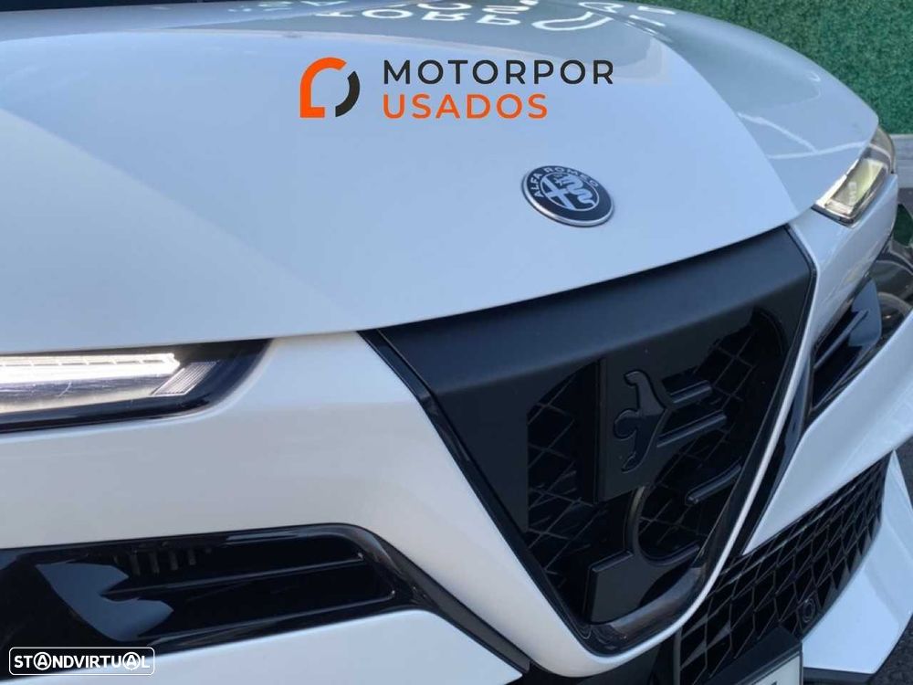 Alfa Romeo Junior 1.2 eDCT6 - 23