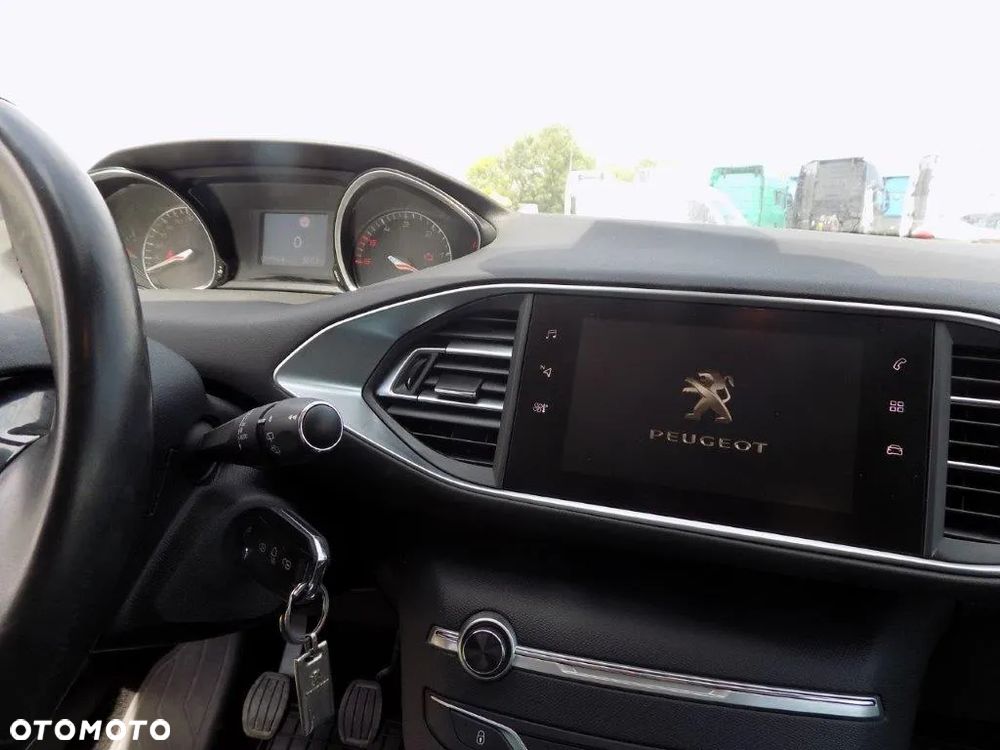 Peugeot 308 SW BlueHDi 130 Stop & Start Style - 10