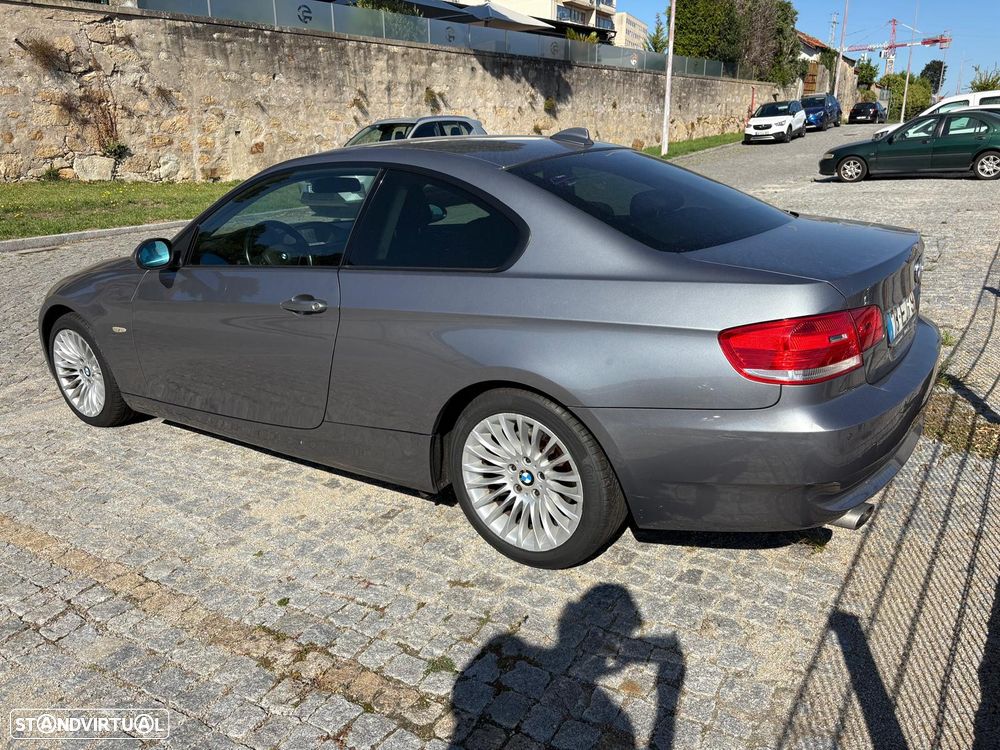 BMW 320 d Coupe Active Auto - 19