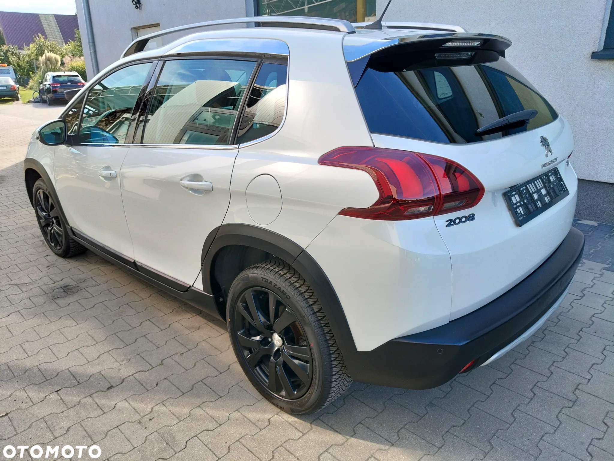 Peugeot 2008 PureTech 110 Stop&Start Allure - 6