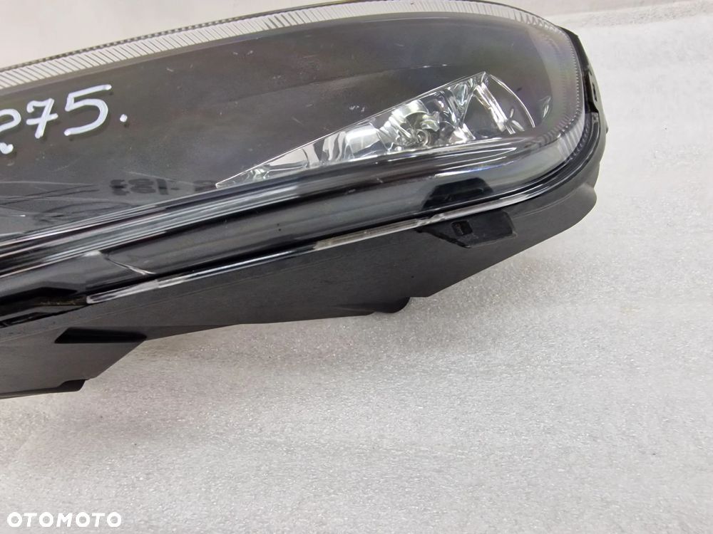 VW PASSAT B7 10- 3AA R-LINE PRAWY HALOGEN NA JEDNĄ ŻARÓWKĘ , NR AUKCJI H275 - 9