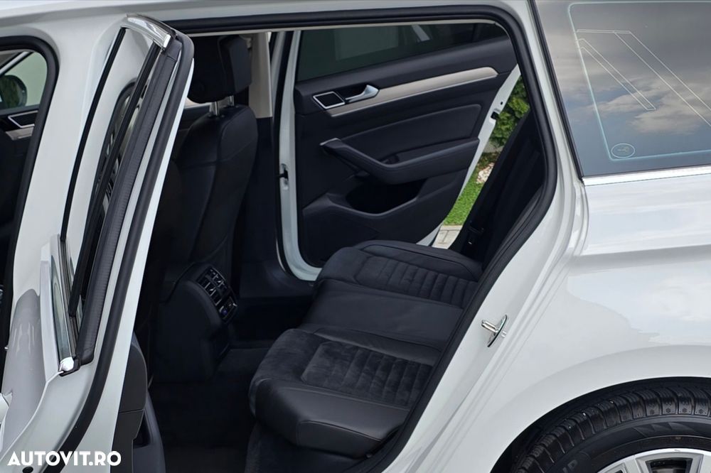 Volkswagen Passat 2.0 TDI DSG Highline - 11
