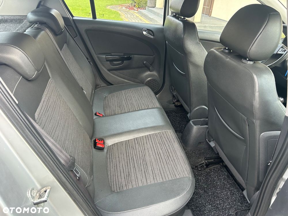 Opel Corsa 1.2 16V Color Edition - 16