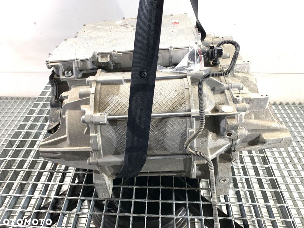 SILNIK ELEKTRYCZNY  AUDI Q4 Sportback (F4N) 2021 - 2022 40 e-tron 150 kW [204 KM] elektryczny 2021 - - 2